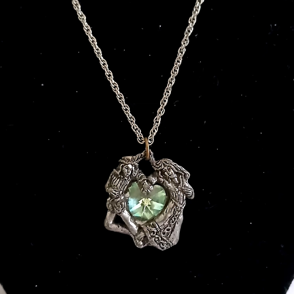 Elegant Silver Heart Pendant Necklace